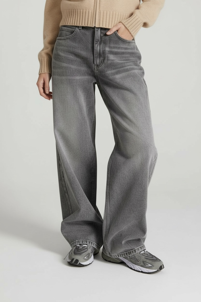 Modern Ease Wide Jeans